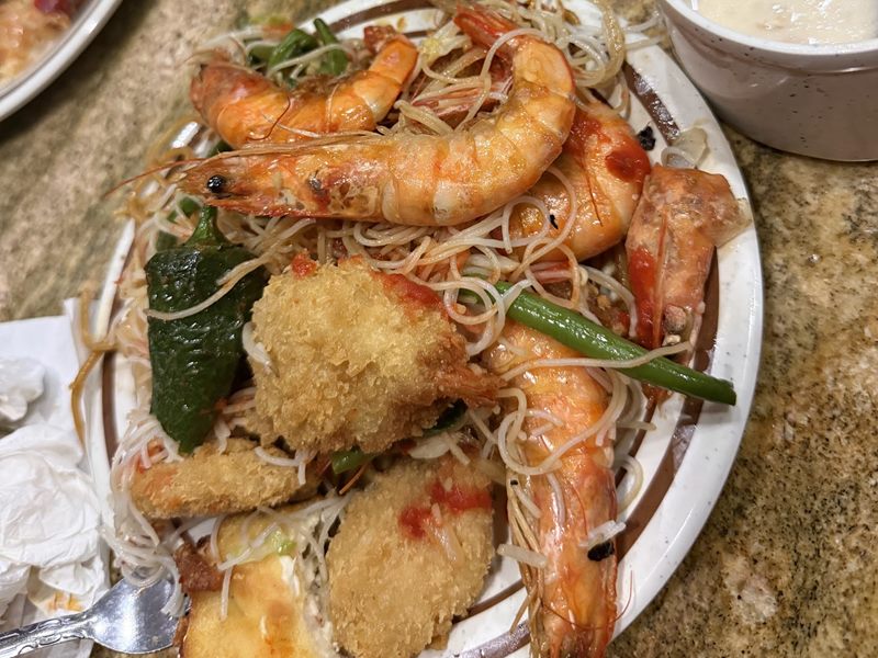 Paradise Buffet food